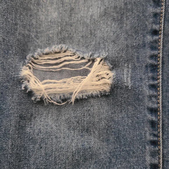 Juicy Couture Distressed Ankle Jeans - Picture 8 of 10